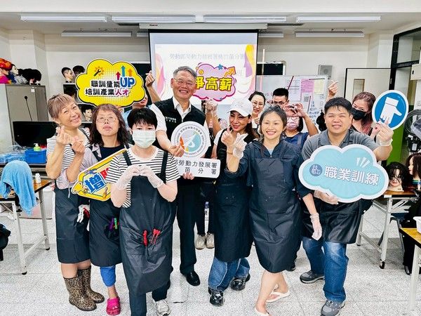 ▲從家庭主婦到美髮職人,新住民用職訓找回自信