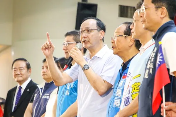 ▲朱立倫替藍委林德福、張智倫反罷免活動站台。（圖／國民黨提供）