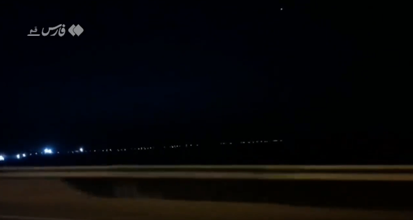 ▲▼伊朗福爾多核設施遭到美軍空襲後最先釋出的第一段畫面。（圖／翻攝自X）