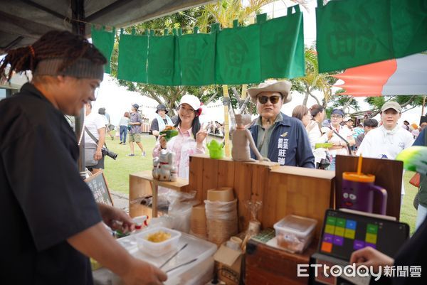 ▲▼現場吸引近4000名遊客共襄盛舉，讓東海岸成為音樂與藝術的夢幻場域。（圖／東管處提供，下同）