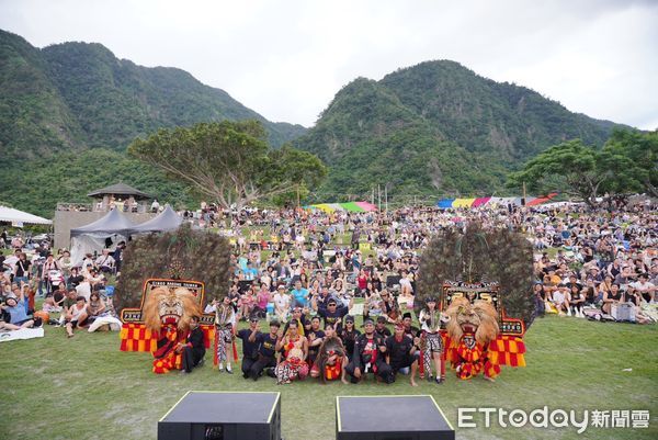 ▲▼現場吸引近4000名遊客共襄盛舉，讓東海岸成為音樂與藝術的夢幻場域。（圖／東管處提供，下同）