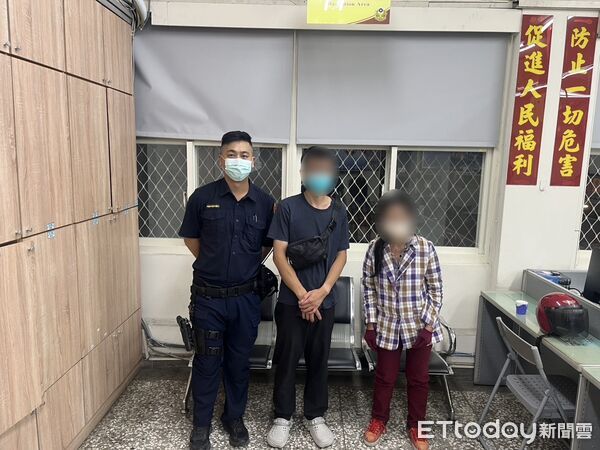 ▲台中1名失智婦人騎機車外出買菜，在市區迷航長達12小時，直到被警方發現。（圖／警方提供）