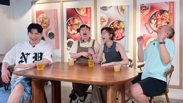 ▲王瞳與宮美樂在《娛樂超skr》節目中真情流露，從戲裡到戲外都是真姐妹。（圖／民視提供）