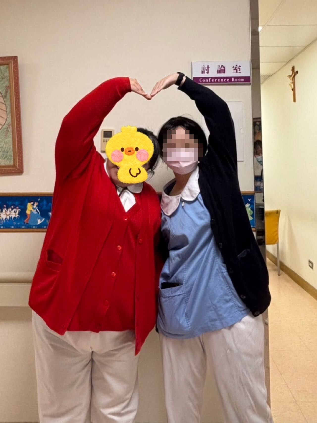 ▲▼18歲女遭吊車輾斃　媽悲曝遺物包包「殘留肉屑」：女兒當下多麼痛。（圖／翻攝自Threads）