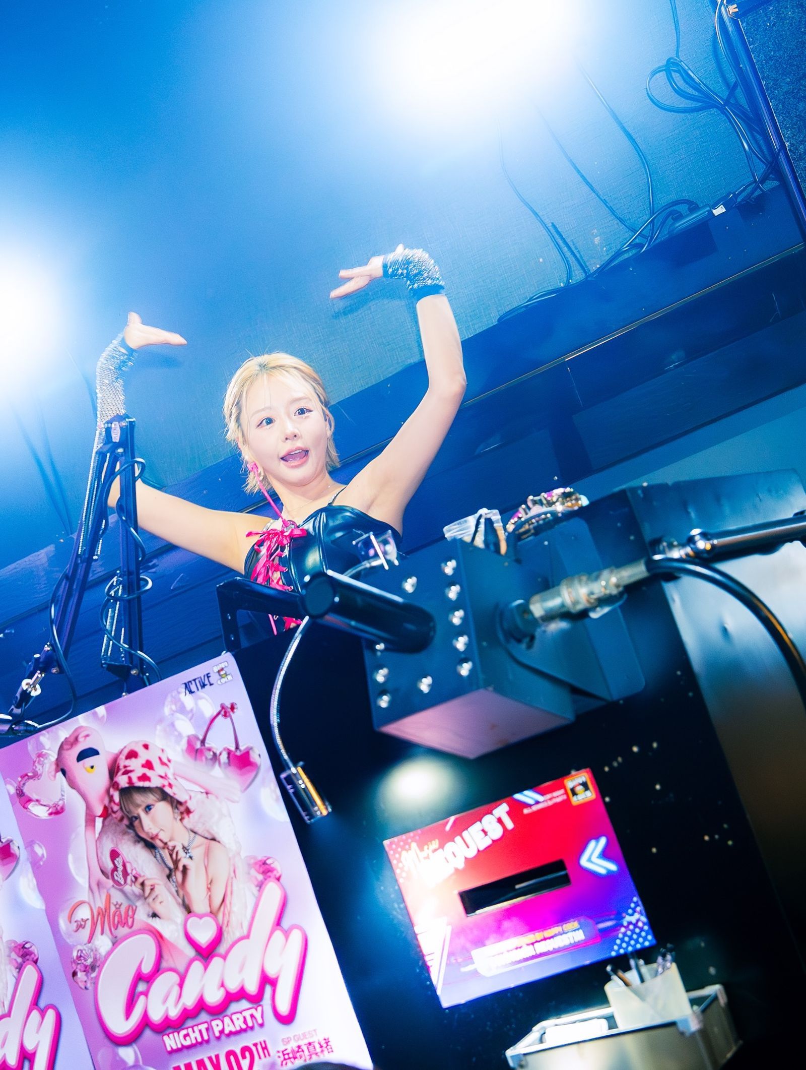 濱崎真緒自2017年以藝名「DJ MAO」活躍音樂圈，曾打入世界百大性感DJ榜。（翻攝濱崎真緒INS）