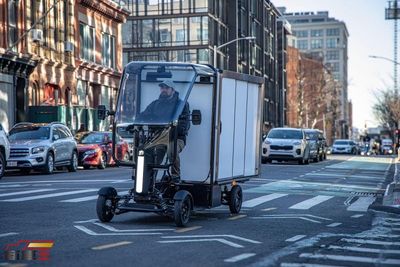 Honda全新子品牌「推城市物流4輪電動載具」!可行駛單車道年底交付