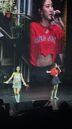 ▲▼直擊／翻譯失業啦！頌樂全程120分鐘中文hold住　「大咖台灣歌手」衝上台合唱。（圖／讀者提供）