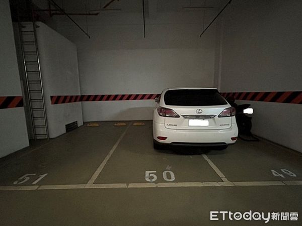 ▲▼宜蘭分署拍賣欠稅大戶欣Ｏ傑建設股份有限公司基隆市安樂區基金一路社區2個平面車位。（圖／記者郭世賢翻攝）