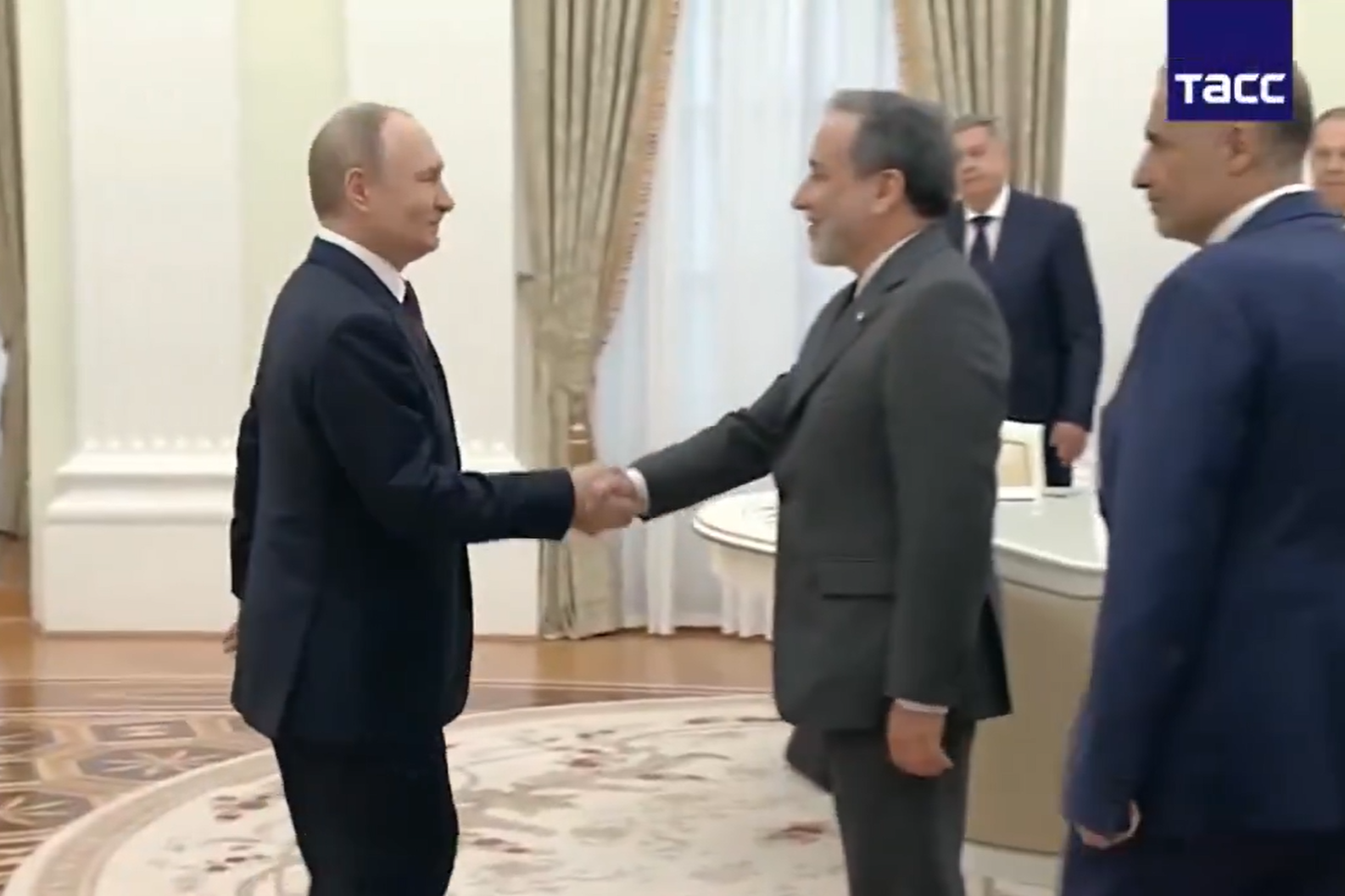 ▲▼ 普丁與伊朗外長會晤。（圖／翻攝自X）