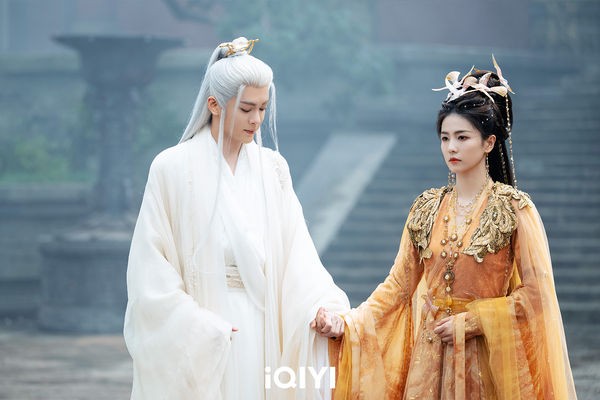 ▲《臨江仙》由白鹿、曾舜晞主演，神仙虐戀將迎大結局。（圖／iQIYI愛奇藝國際版）