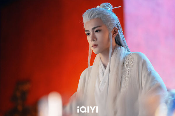▲《臨江仙》由白鹿、曾舜晞主演，神仙虐戀將迎大結局。（圖／iQIYI愛奇藝國際版）