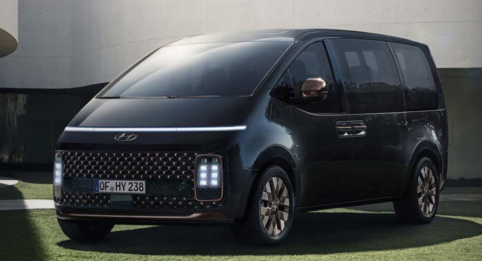 ▲小改款現代Hyundai Staria進行最終測試，預計今年發表。此為現行款。（圖／翻攝自Hyundai）