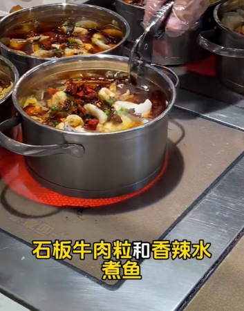▲▼其他天的菜色。（圖／翻攝自微博）