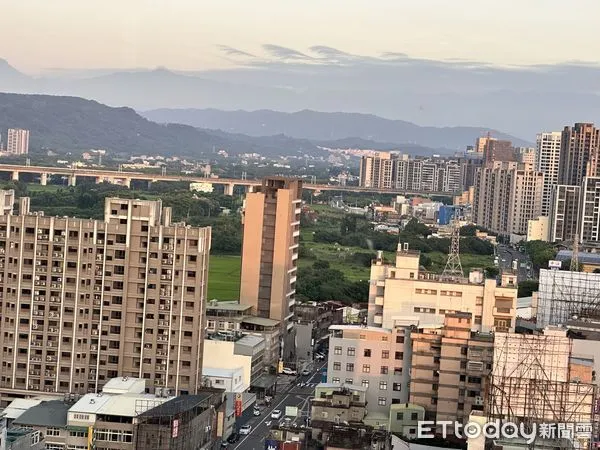 ▲▼竹北房市,竹北鳥瞰,竹北遠百             。（圖／記者陳筱惠攝）