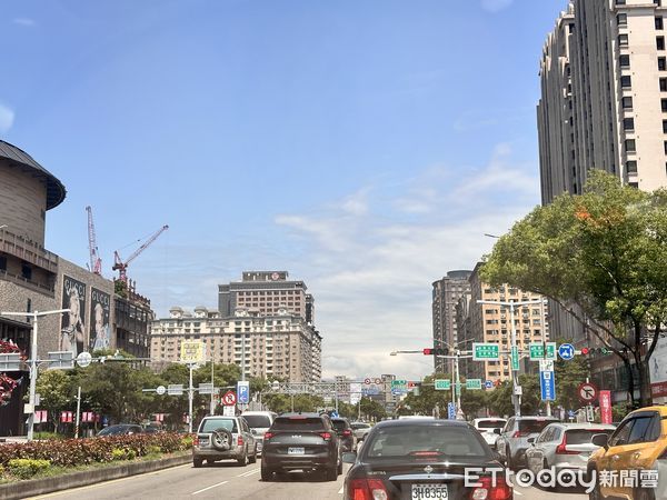 ▲▼竹北房市,竹北鳥瞰,竹北遠百             。（圖／記者陳筱惠攝）