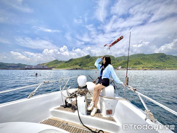▲「喜洋洋88號」號稱是正濱漁港唯一可以出海的觀光遊艇，有划SUP、海釣、潛水及下午茶專案可以選擇,正濱漁港,基隆漁港風光。（圖／記者彭懷玉攝）