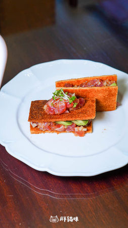 ▲▼埔里民宿包棟 &times; 私廚晚餐潘金蓮武大郎。（圖／部落客胖貓咪的奇幻旅程授權提供）