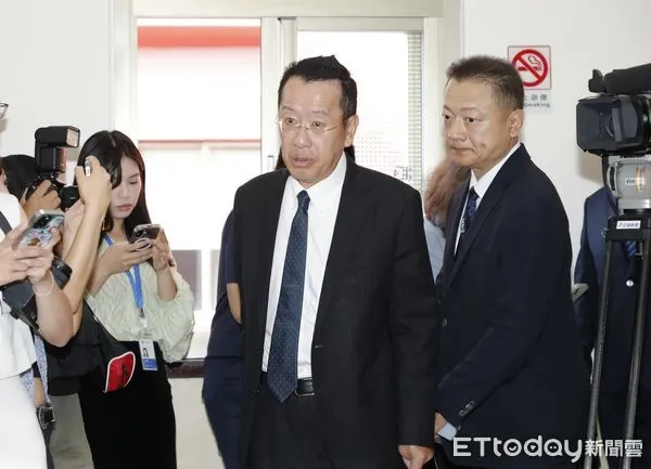 ▲▼針對大陸93大閱兵，國防部長顧立雄出席立法院外交及國防委員會處理院會交付年度中央政府總預算決議，國防部主管預算凍結案審查時表示抗戰非中共打的。（圖／記者湯興漢攝）