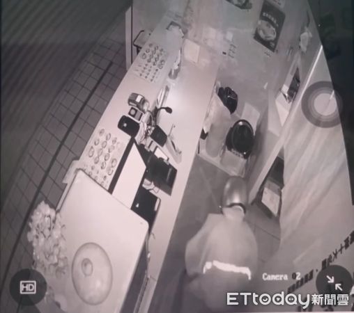 ▲陳男涉嫌下手行竊前東家，遭警方拘提到案。（圖／記者張君豪翻攝）