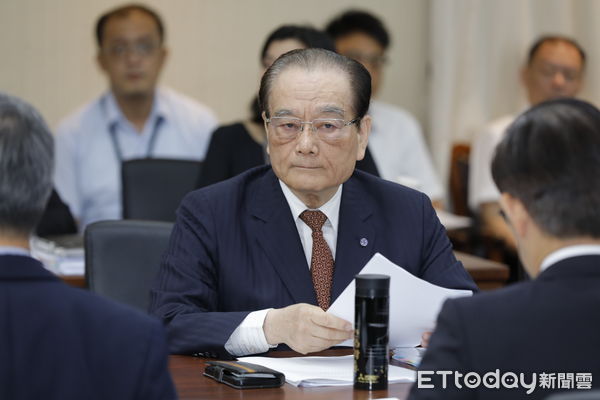 ▲▼立法院交通委員會邀請交通部部長、交通部鐵道局局長、交通部觀光署署長、國營台灣鐵路股份有限公司董事長及台灣高速鐵路股份有限公司董事長率所屬相關單位列席就「交通部觀光署、國營台灣鐵路股份有限公司及台灣高速鐵路股份有限公司人事調整及新任首長之業務展望」進行專題報告，新任高鐵董事長史哲、台鐵董事長鄭光遠就任後首次到立法院接受質詢。（圖／記者湯興漢攝）