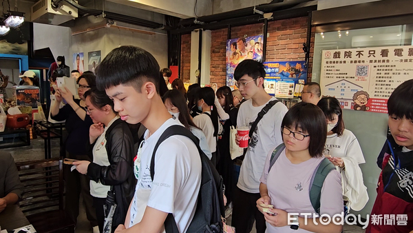 ▲南投戲院攜⼿亞洲⼤學數位媒體設計學系，推出全台唯⼀的「柯南殘像任務 映後特別活動」。（圖／記者高堂堯攝）