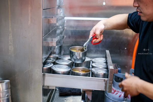 ▲▼百年老店柴寮仔鯊魚煙。（圖／部落客陳小可的吃喝玩樂授權提供）