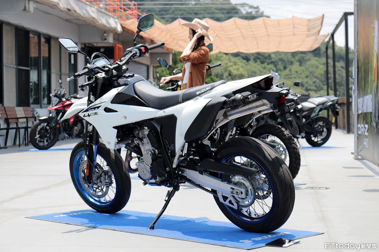 ▲36.8萬起！Suzuki「黃牌越野／滑胎重機」開賣　前100名享早鳥價。（圖／記者張慶輝攝）