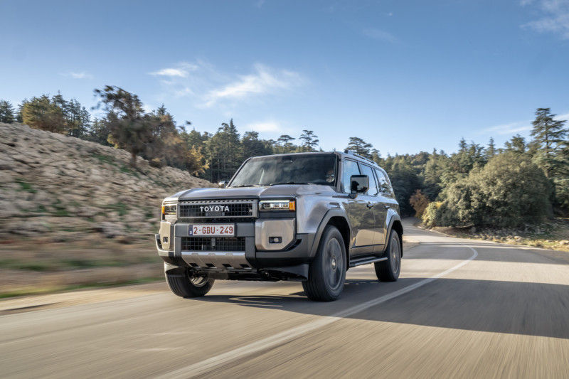 ▲TOYOTA正式推出2.8升柴油＋48V輕油電Land Cruiser。（圖／翻攝自TOYOTA）