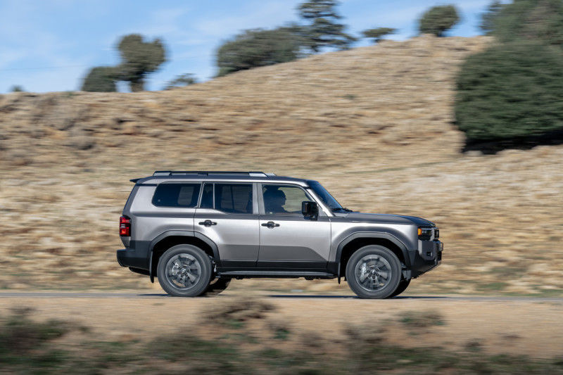 ▲TOYOTA正式推出2.8升柴油＋48V輕油電Land Cruiser。（圖／翻攝自TOYOTA）