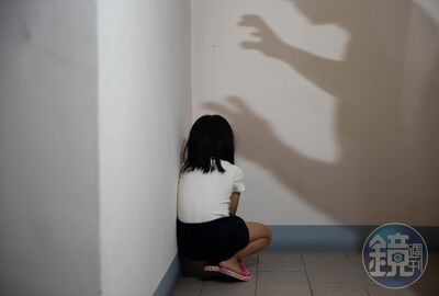 日本狼師偷拍女童內衣！非法群組曝光　10變態教職員共享交流