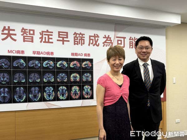 ▲▼高雄長庚醫院神經內科部副主任張瓊之與新旭生醫創辦人張明奎說明失智篩檢技術。（圖／記者洪巧藍攝）