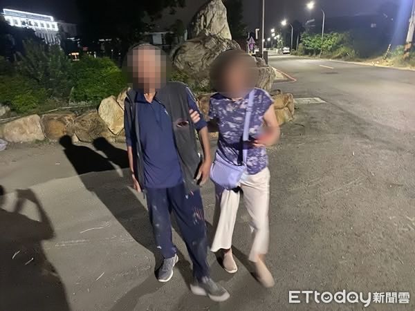 ▲▼失智男子獨自離家半天，在12公里外被尋獲，滿嘴都是泥土雜草。（圖／民眾提供，下同）