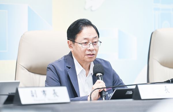▲桃園市政府今天市政會議上，市長張善政針對捷運綠線延伸大溪案提出說明。（圖／市府新聞處提供）