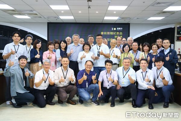 ▲▼   建設處長田長沛將離職 黃敏惠市長送上期勉與祝福 離情依依   。（圖／嘉義市政府提供）