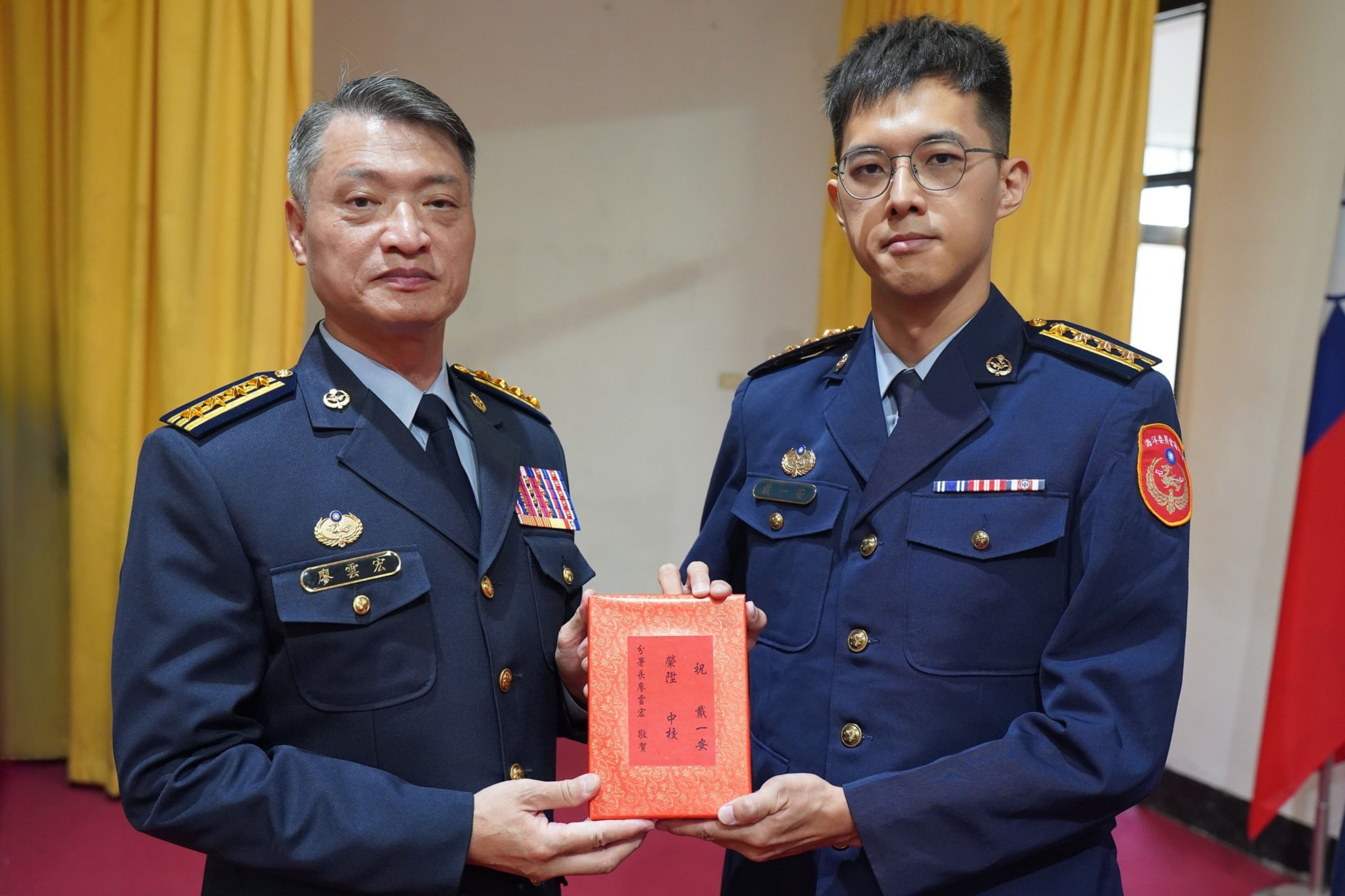 ▲海巡北部分署晉任授階典禮。（圖／記者郭世賢翻攝）