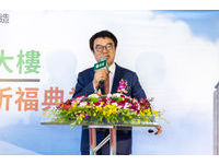 新台幣狂升！直逼28元　保經老董：長天期美元保單仍值得持有