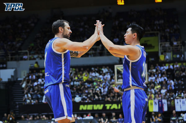 ▲國王林書豪、洪志善、奧帝，海神艾德、胡瓏貿。（圖／TPBL提供） 