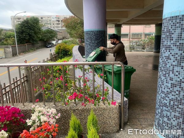 ▲▼花蓮縣總共10個示範點，廚餘產出之有機堆肥用於社區開心農場、綠美化環境及農作物施灑，成效良好。（圖／花蓮縣政府提供，下同）