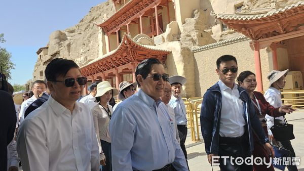 ▲▼前總統馬英九參訪敦煌莫高窟。（圖／記者陳冠宇攝）