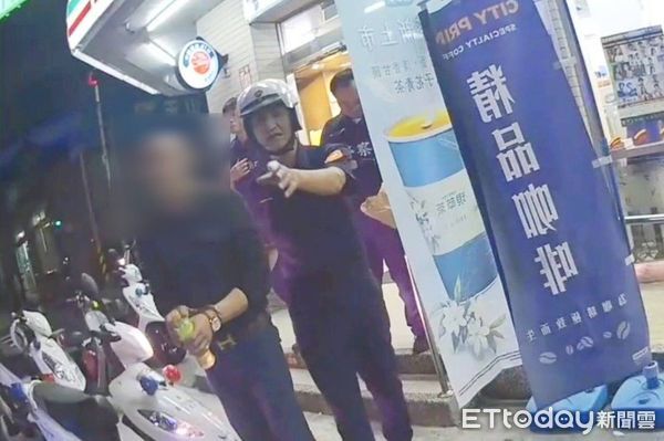 ▲▼  嘉市警二分局打詐查獲3條通詐騙車手   。（圖／嘉義市警局提供）