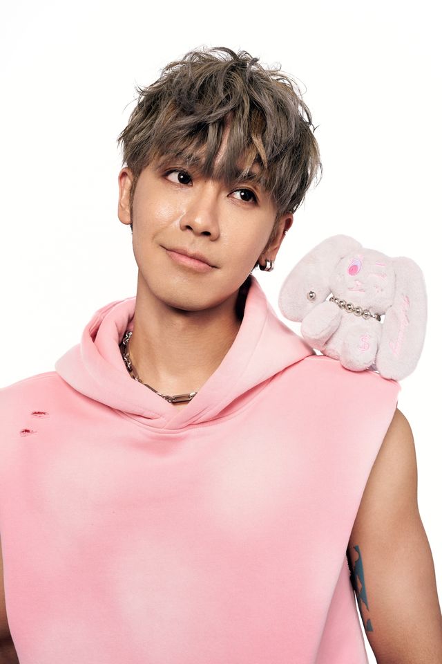 ▲▼鼓鼓跨足時尚圈推出聯名設計專屬包款。（圖／相信音樂提供）