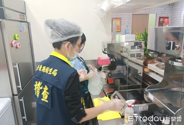 ▲台東縣衛生局抽驗夏季飲品、冰品及配料。（圖／記者楊晨東翻攝）