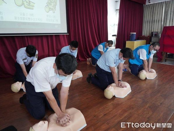 ▲基隆看守所舉CPR+AED訓練。（圖／記者郭世賢翻攝）