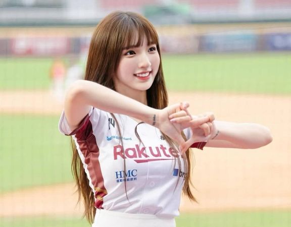 ▲樂天DORA暫時無法出來應援 。（圖／翻攝DORA小葳葳IG）