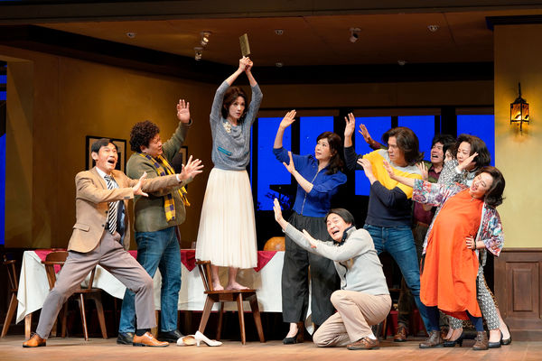 ▲《同學會！同鞋～》洪都拉斯、吳世偉、夏靖庭、湯志偉、凱爾 下排左起 王琄、張玉嬿、葉全真、楊麗音。（圖／全民大劇團提供）