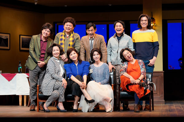 ▲《同學會！同鞋～》洪都拉斯、吳世偉、夏靖庭、湯志偉、凱爾 下排左起 王琄、張玉嬿、葉全真、楊麗音。（圖／全民大劇團提供）