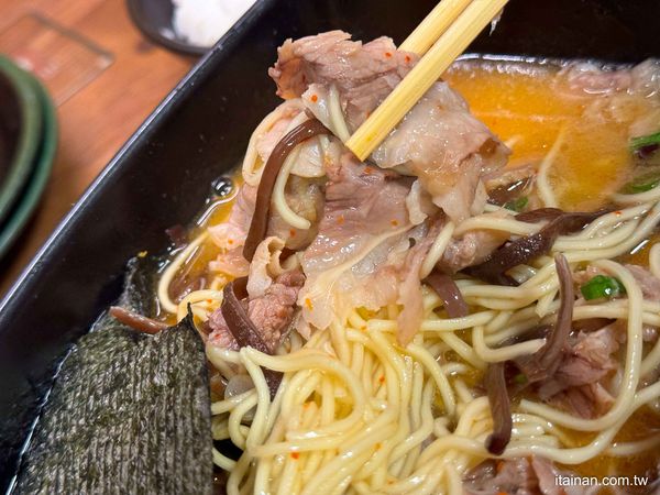 ▲▼一蘭拉麵難波御堂筋店。（圖／部落客台南好Food遊授權提供）