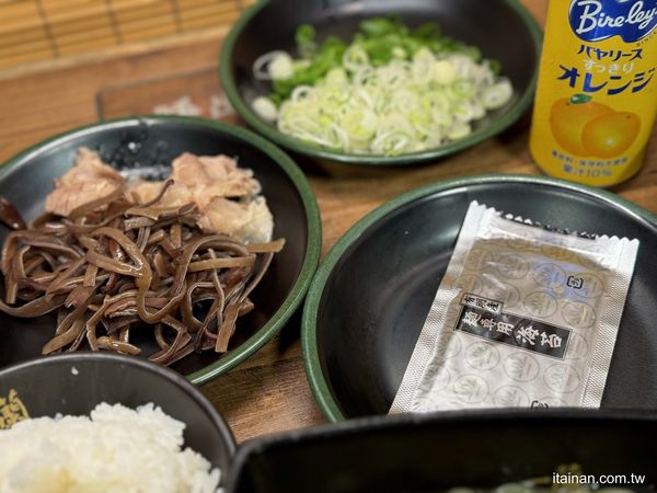 ▲▼一蘭拉麵難波御堂筋店。（圖／部落客台南好Food遊授權提供）