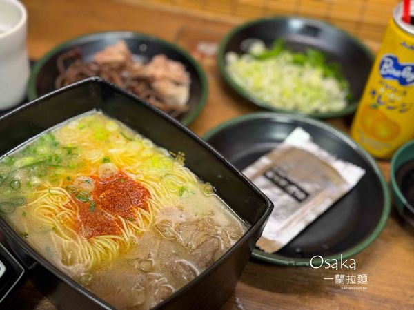 ▲▼一蘭拉麵難波御堂筋店。（圖／部落客台南好Food遊授權提供）
