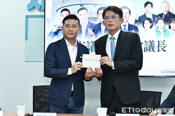 ▲▼台北市議會戴錫欽議長拜會立院民眾黨團,台灣民眾黨立院黨團總召黃國昌等人列席接待。（圖／記者李毓康攝）